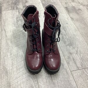 Madden Girl Coco Croc Embossed Lug Boots Size 5.5